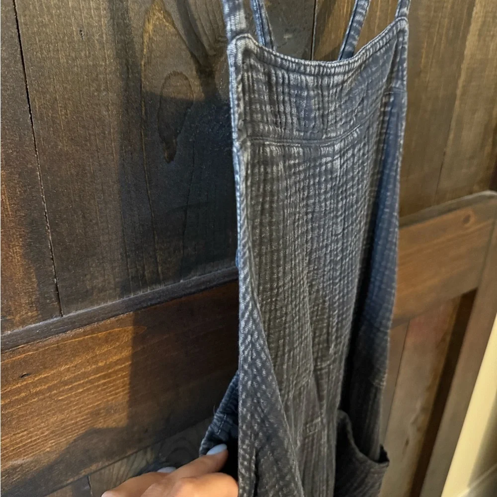 Easel Charcoal Gray Textured Fabric jumpsuit - Picture 4 of 9